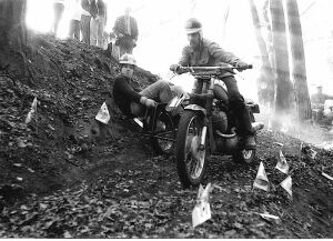 Georgieff/Kolinsky auf Jawa 350 1-Zylinder beim int. Trial Ritzing 1972